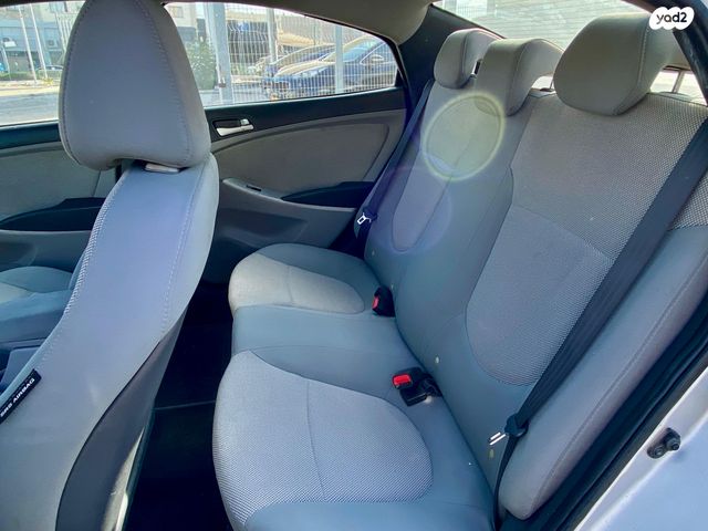 יונדאי אקסנט i25