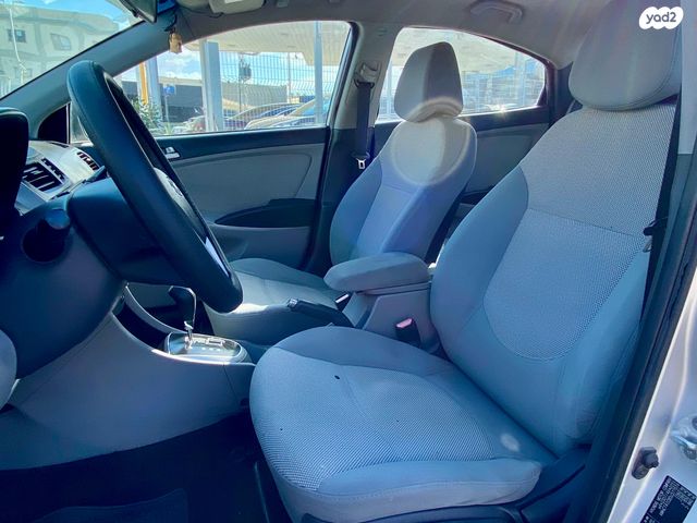 יונדאי אקסנט i25