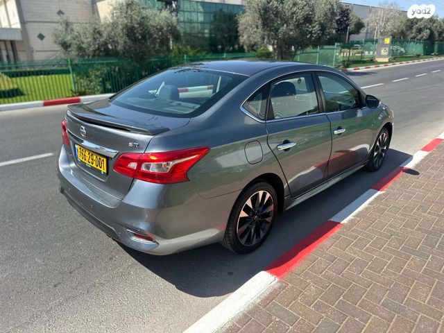 ניסאן סנטרה