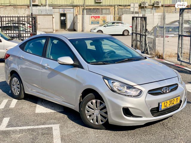 יונדאי אקסנט i25