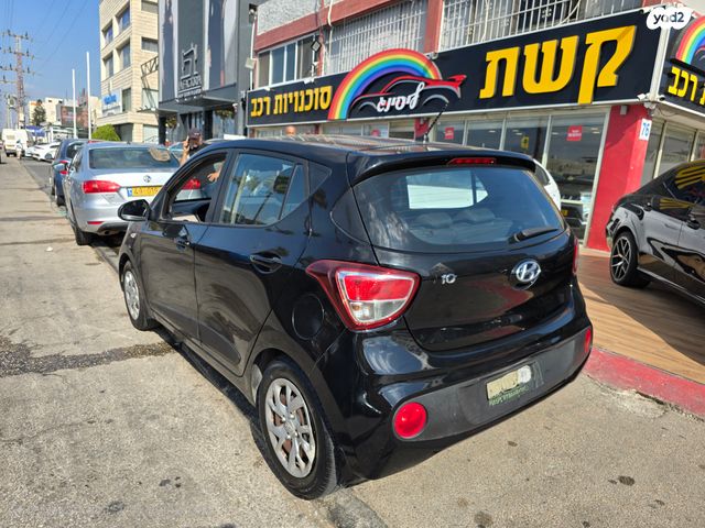 יונדאי i10