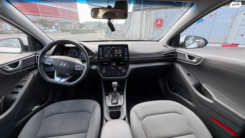 יונדאי איוניק