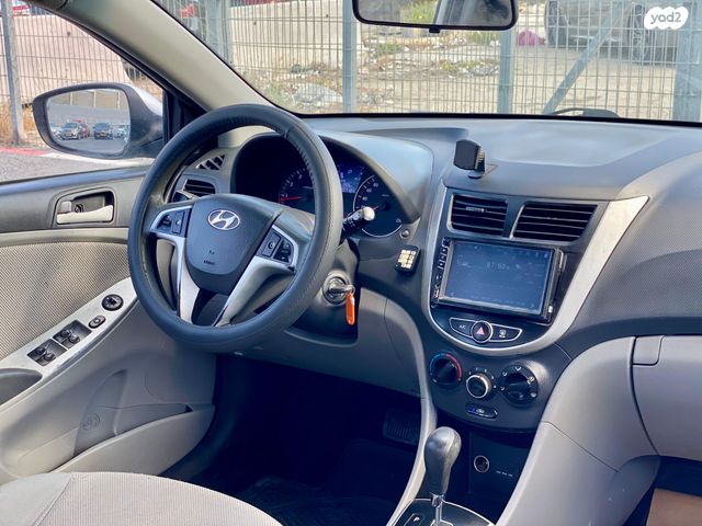 יונדאי אקסנט i25