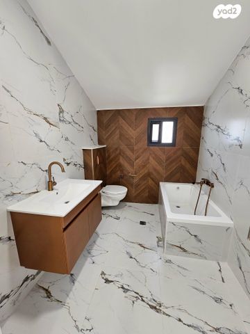 דירה, לוחמי הגטאות 44, דרום, צפת