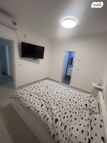 דירה, אייזיק רמבה 9, נוף הטיילת, נתניה