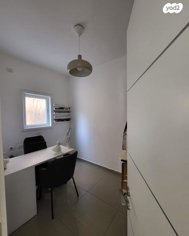 דירה, השר שפירא 42, דרום מערב ותיק, בת ים