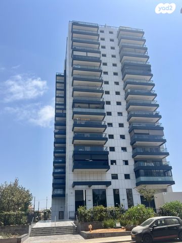 דירה, אייזיק רמבה 9, נוף הטיילת, נתניה