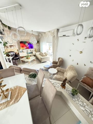 בית פרטי/ קוטג', ש"י עגנון 4, קרית ים א', קרית ים