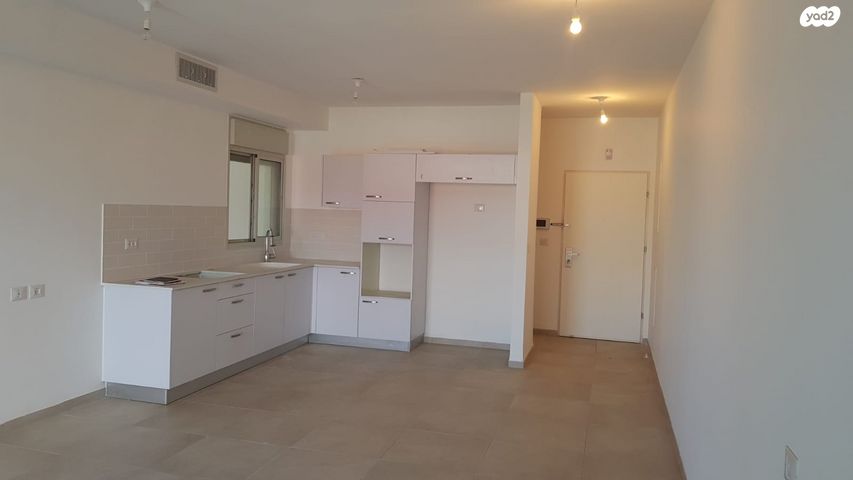 דירה, שפרינצק 8, גבעת אוסישקין, נהריה