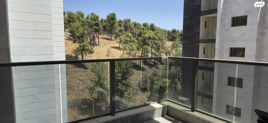 דירה, נשרים 10, שאר העיר, צפת