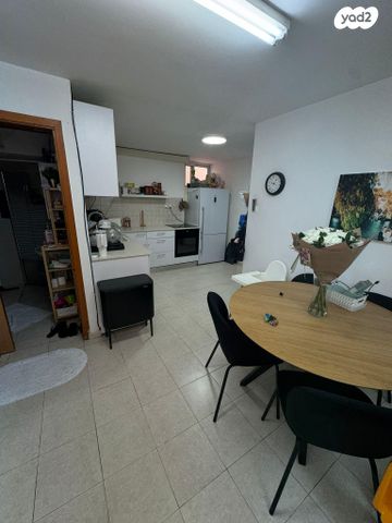 מרתף/ פרטר, אורן 20, נאות יצחק רבין, מזכרת בתיה