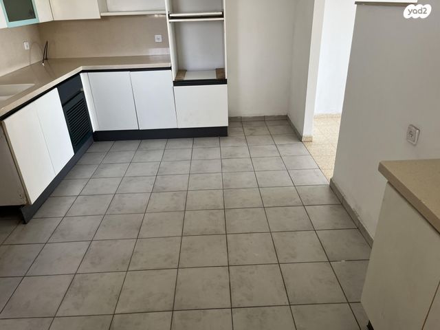 דירה, המעגל 56, רימון, קרית אונו