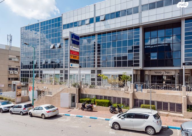 חנויות/ שטח מסחרי, המגשימים 20, סטארטסיב / רמת סיב, פתח תקווה