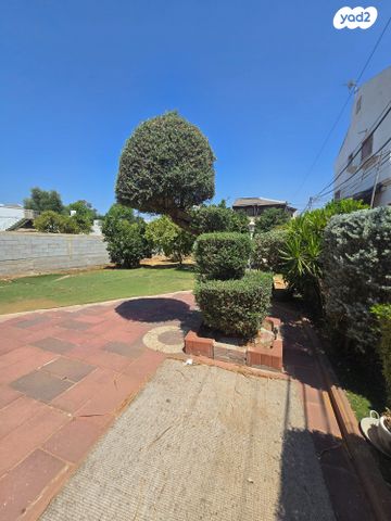 דו משפחתי, קרית אלון, פתח תקווה