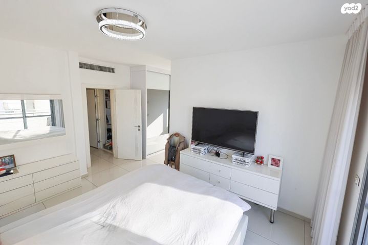 גג/ פנטהאוז, נאות רבין, יבנה