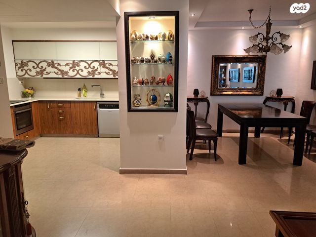 דירת גן, חיים גבריהו, פסגת זאב, ירושלים