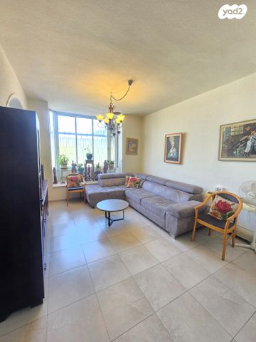 דו משפחתי, קרית אלון, פתח תקווה