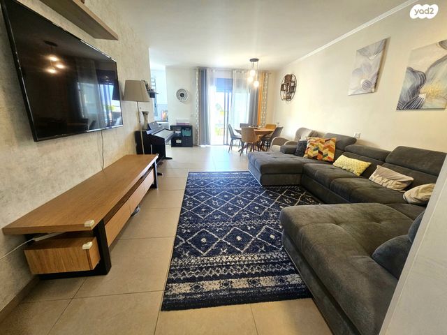 רמת נבון . הר כרמי