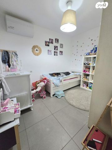 דירה, הנמל, נאות רבין, יבנה