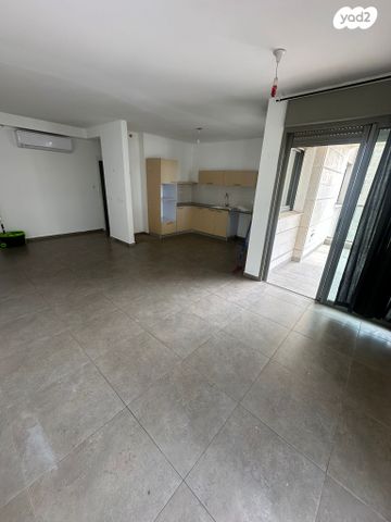 דירה, פרופסור ישעיהו ליבוביץ, תל אביב יפו