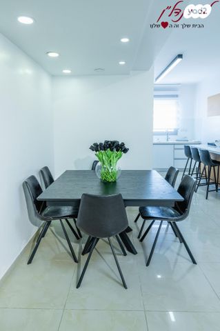 דירה, אבני חושן, אבני חן, מודיעין מכבים רעות