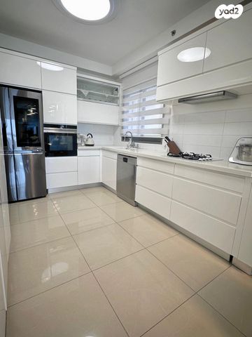 דירה, מאיר אריאל 13, קרית האמנים, מצליח, רמלה