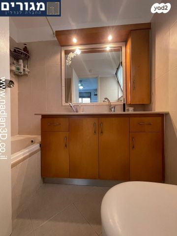 דירה, הרקפות, כרמל מערבי, חיפה