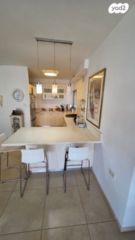 דירה, דודו דותן, עיר ימים, נתניה