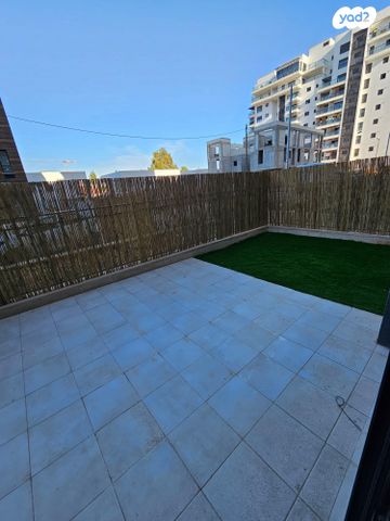 דירת גן, דגן 10, עמירם, פרדס חנה כרכור