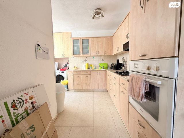 דירה, שדרות הרב לוין, גני מרום, רמת גן