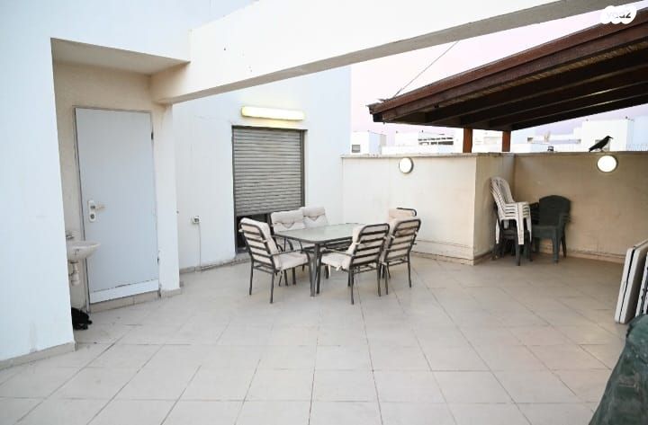 גג/ פנטהאוז