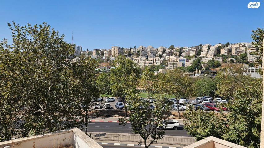 דירה, כתריאל טחורש, בית הכרם, רמת בית הכרם, ירושלים