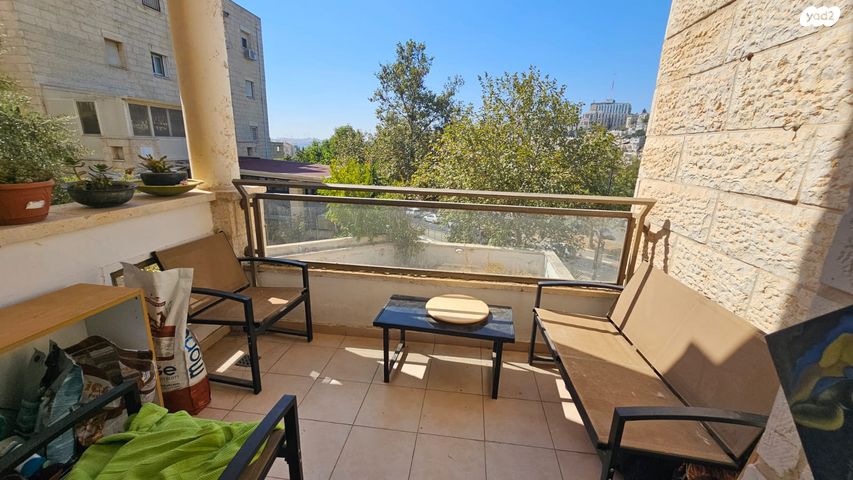 דירה, כתריאל טחורש, בית הכרם, רמת בית הכרם, ירושלים