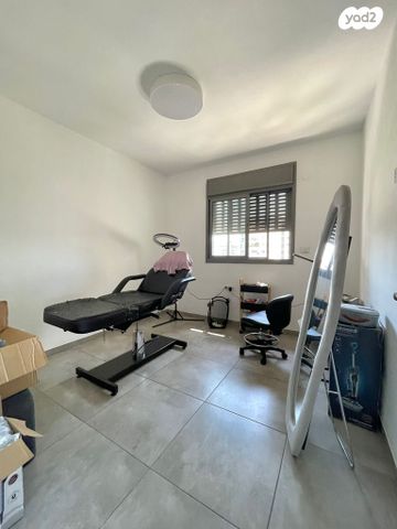 דירה, יצחק שמיר 8, גבעת הרקפות, קרית ביאליק