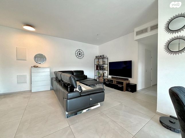 דירה, משה שרת, לב מוצקין, בנה ביתך, קרית מוצקין