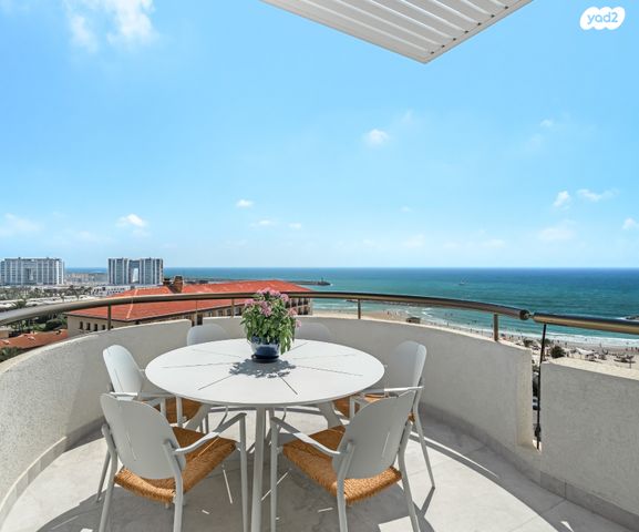 גג/ פנטהאוז, אלי לנדאו, הרצליה פיתוח, הרצליה