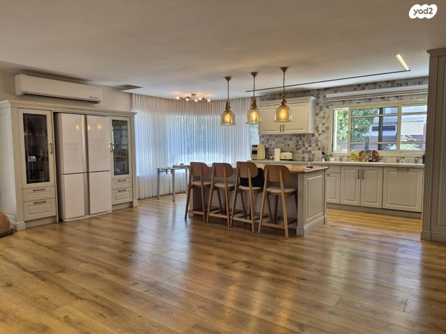 בית פרטי/ קוטג', גן יבנה