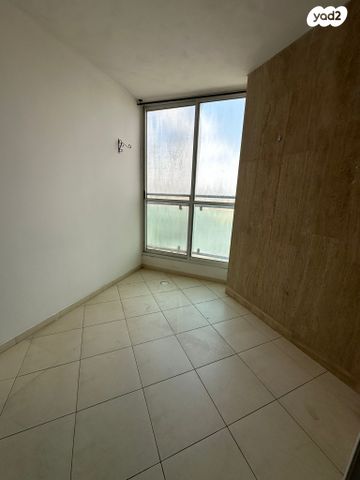 דירה, שדרות יוהנה ז'בוטינסקי, נווה זאב, נאות אילן, באר שבע