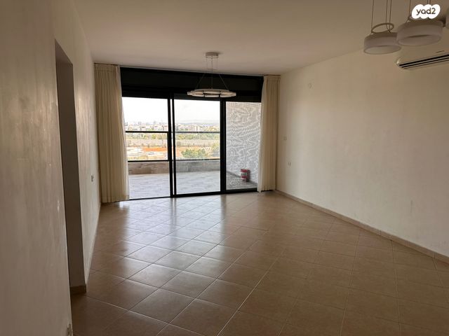 דירה, חיים אשר, שפרינצק, רמלה