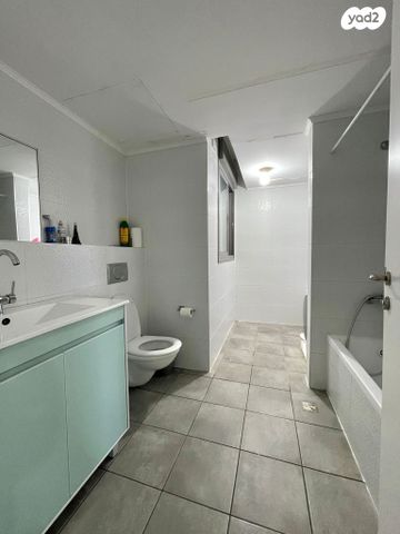 דירה, יצחק שמיר 8, גבעת הרקפות, קרית ביאליק