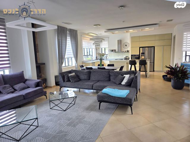 בית פרטי/ קוטג', כפר ורבורג, כפר ורבורג