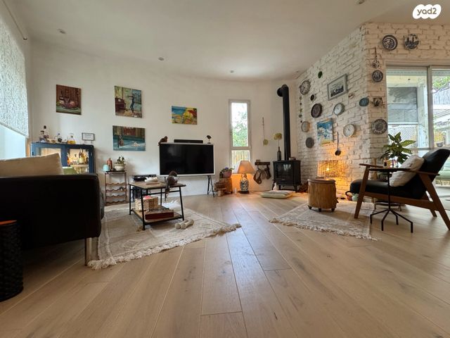 בית פרטי/ קוטג', הפקאן 26, שיכון א, כפר יונה