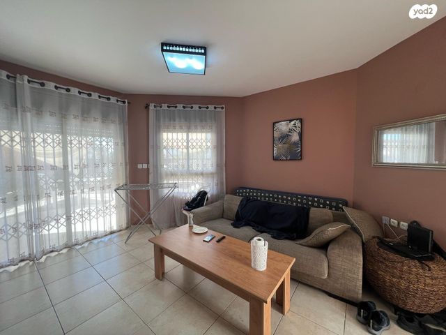 דירת גן, שוהם 12, אבני חן, אילת