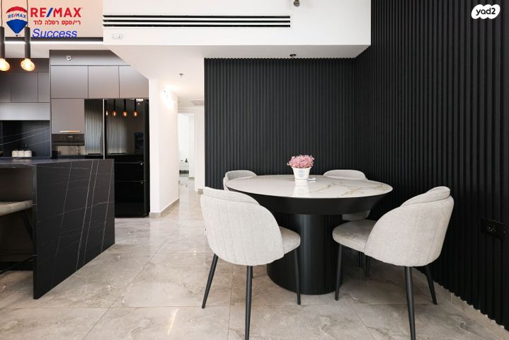 גג/ פנטהאוז, משה לוי, נאות שמיר, רמלה