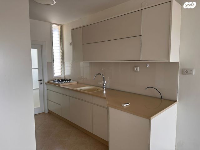 דירה, חיים אשר, שפרינצק, רמלה