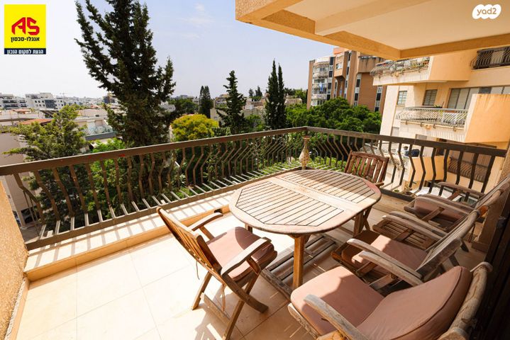 דירה, חטיבת גבעתי, רעננה