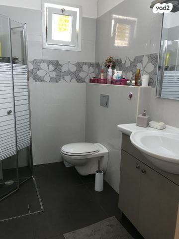 דירה, יואב בן צרויה, רובע י', אשדוד