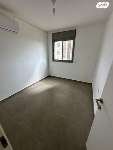 דירה, פרופסור ישעיהו ליבוביץ, תל אביב יפו