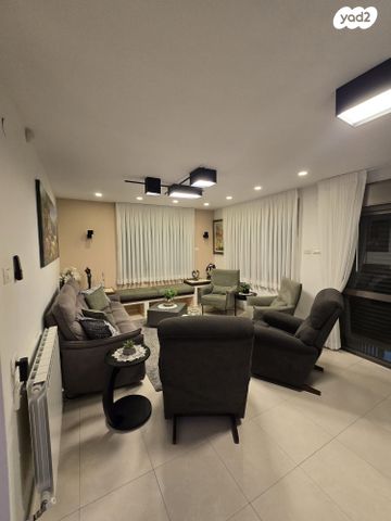 בית פרטי/ קוטג', רמת מנחם בגין, צפת