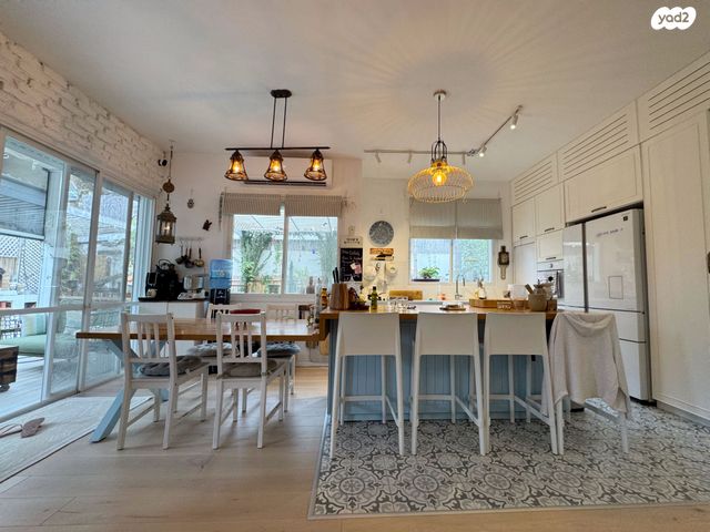 בית פרטי/ קוטג', הפקאן 26, שיכון א, כפר יונה